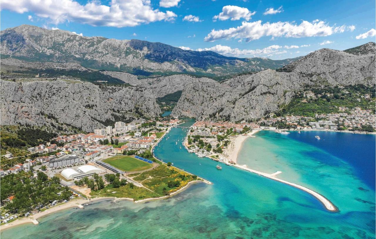 Gorgeous Apartment In Omis With Kitchen Extérieur photo